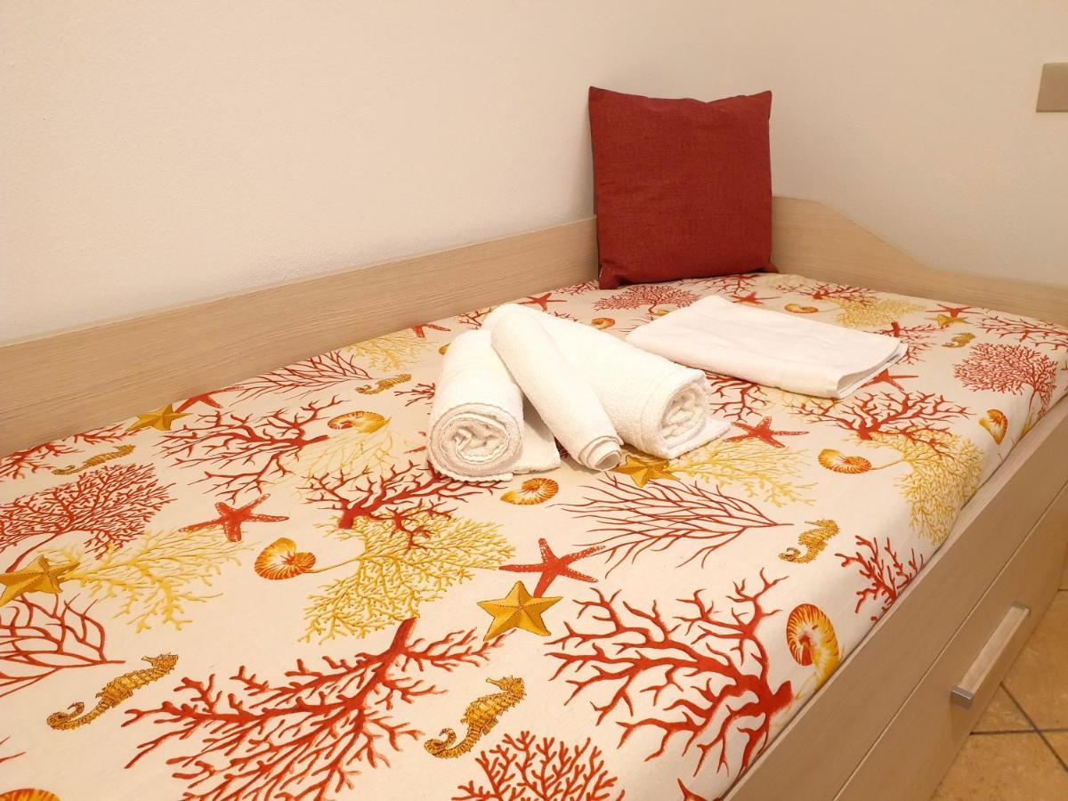 Dimora Rena Dorada - Apartment In Pula, Sardinia, Italy 외부 사진